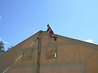 Huettenaufbau07_21